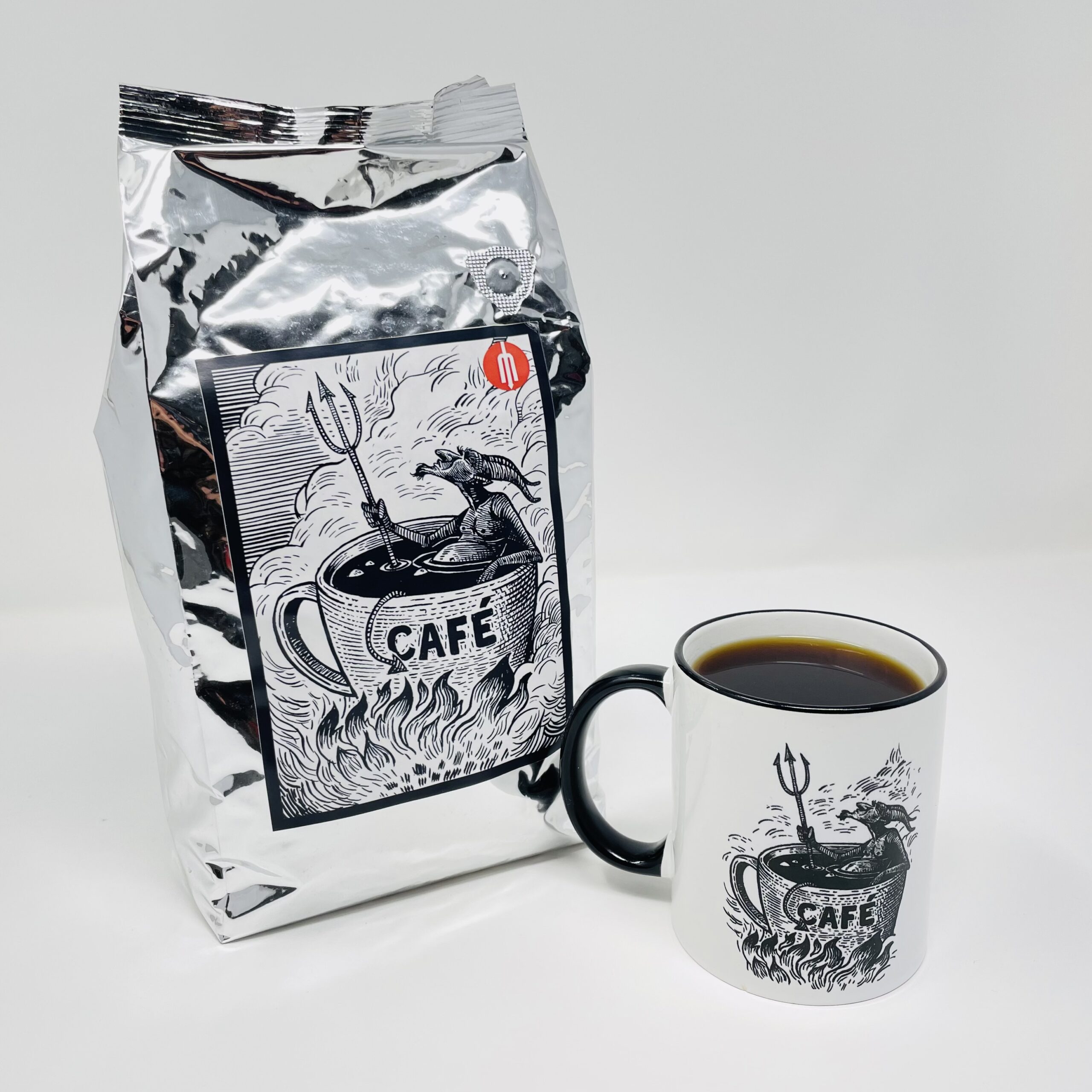 Taza de 11 oz. promocional con Café El Chamuco y los hijos del averno 1kg